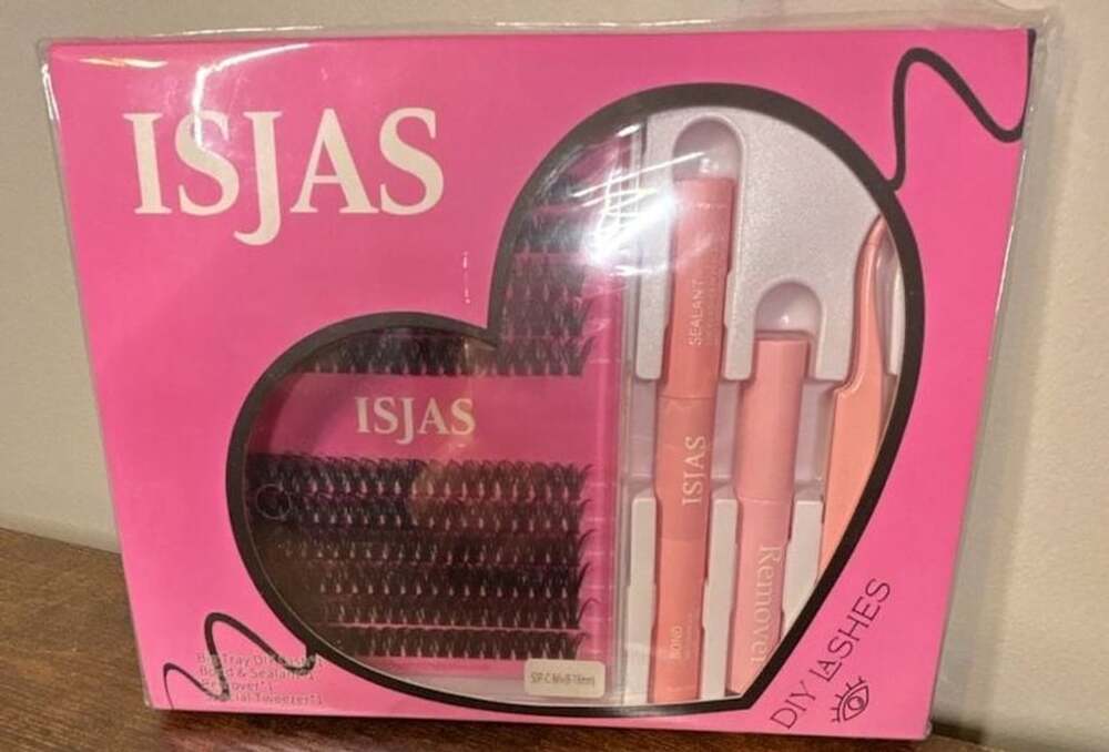 ISjasdiy lash  rxtensions kit with bond, sealant, remover, tray of lashes, and t